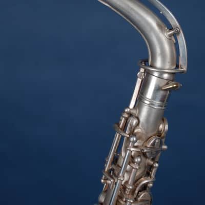 Conn New Wonder Transitional / 6M Alto /  1930 - Brushed Silver image 3