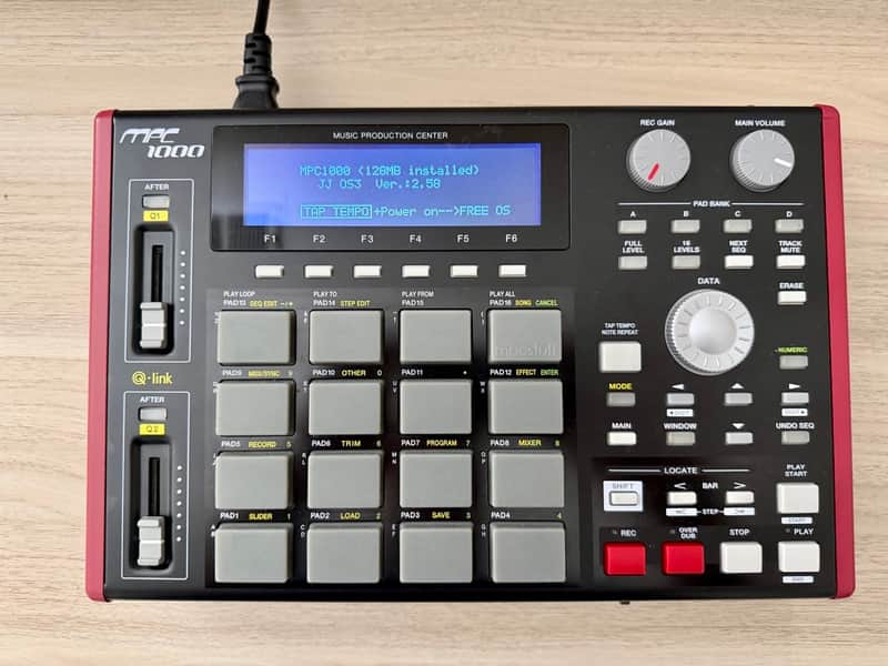 Immagine Akai MPC1000 Music Production Center 2004 - 2013 - Black - 1