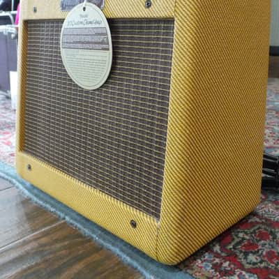 Fender '57 Custom Champ 2-Channel 5-Watt 1x8" Guitar Combo 2016 - Present - Lacquered Tweed image 3
