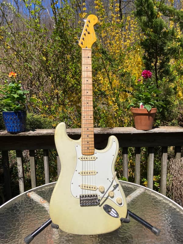Custom Relic Aged Strat Style Guitar with Fender Parts Vintage White Birdseye Maple Neck