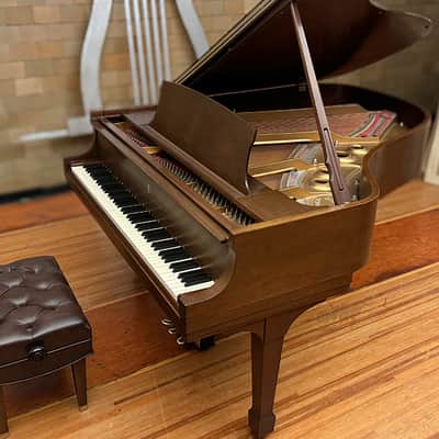 Steinway&Sons L 1981 - Walnut Satin image 1