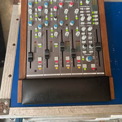 Solid State Logic SiX Superanalogue desktop mixer 'deluxe' version image 2