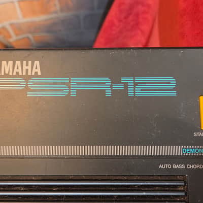 Yamaha PSR-12 Electronic Piano w/ Power Supply image 3