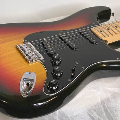 Fender Stratocaster Hardtail 1978 3-tone sunburst image 5
