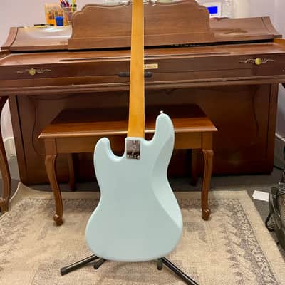 Like New! Fender Goldfoil Jazz Bass  Sonic Blue image 6