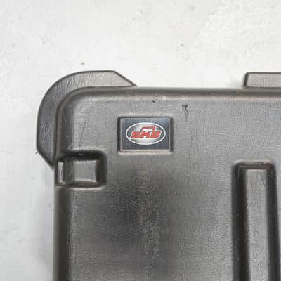 SKB 61-Key Slimline Keyboard Road Case - Universal Fit - Black image 3