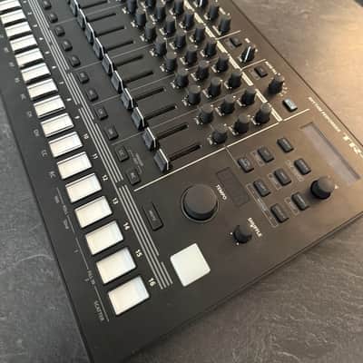 Roland TR-8S AIRA Rhythm Performer with Sample Playback 2018 - Present - Black image 7