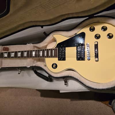 Gibson Les Paul Custom Classic Maple Top with Maple Fretboard 2012 - 2013 - Alpine White image 7