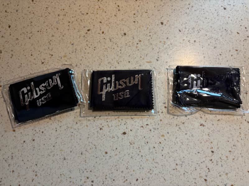Gibson Gibson vintage 1990’s -2000’s polish cloth Lot Of One - Black image 1