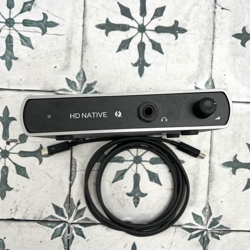 Avid Pro Tools HD Native Thunderbolt Core image 1