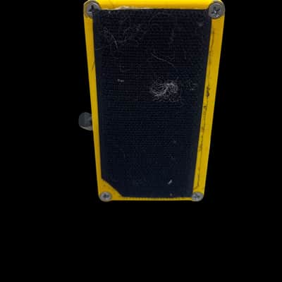 MXR M104 Distortion + 1995 - Present - Yellow X7003 image 5