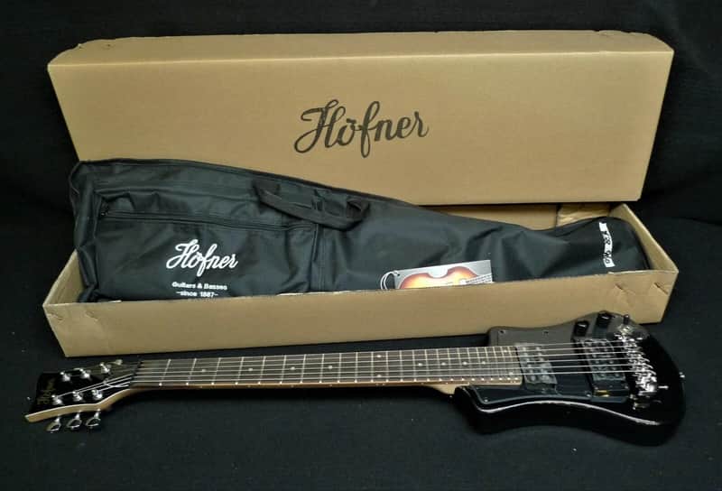 Hofner CT Series HCT-SH-D-BK Double Pickup Shorty DeLuxe Travel / Mini Electric Guitar with Gig Bag BLACK image 1