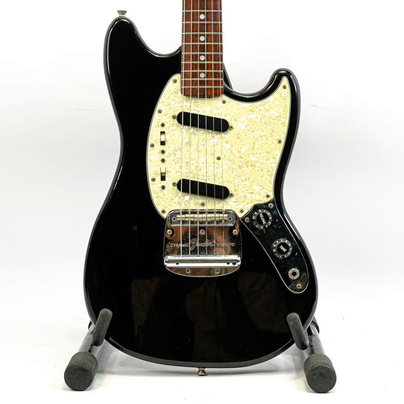 1989 Fender Mustang MG-69 Reissue MIJ Black w/ Gigbag, Trem Arm & Model Card