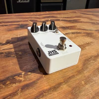 JHS 3 Series Chorus 2020 - Present - White image 2