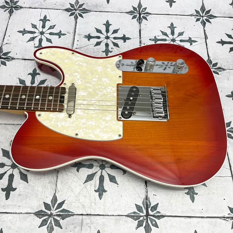 Fender American Elite Telecaster • Aged Cherry Burst • 2016 • 7.7 lb