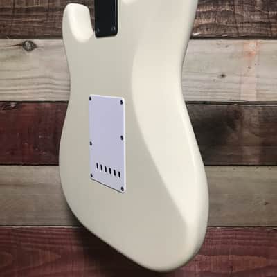 Squier MIJ Standard Stratocaster Maple Fretboard Arctic White 1980s image 3