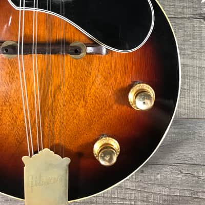 Gibson EM-200 Florentine Mandolin 1964 Sunburst image 2