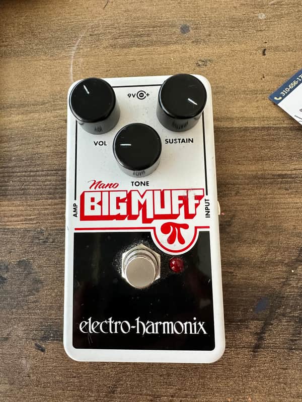 Electro-Harmonix Nano Big Muff Pi Distortion / Sustainer 2013 - Present - White / Black / Red image 1