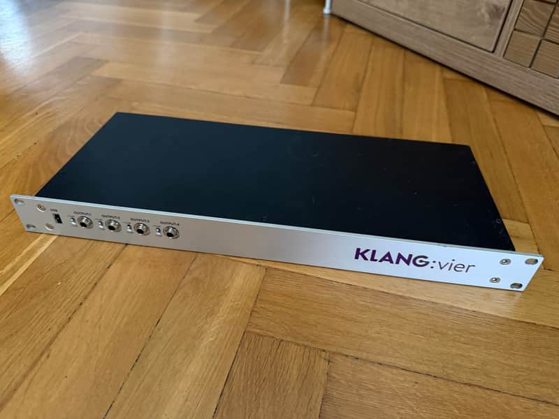 KLANG:Vier 3D In-ear monitor system image 1