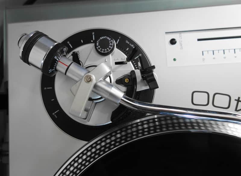 GEMINI PT 2400 High-Torque Direct Drive Professional Turntable