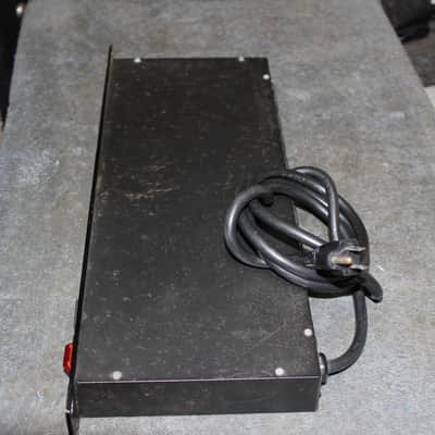 Furman M-8/Power Distribution Center image 6