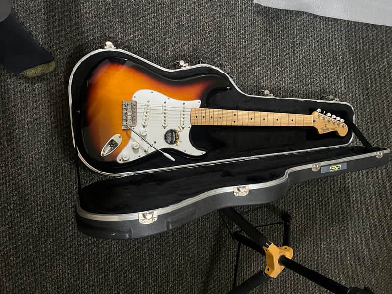Fender Stratocaster 2000s - Burst image 1