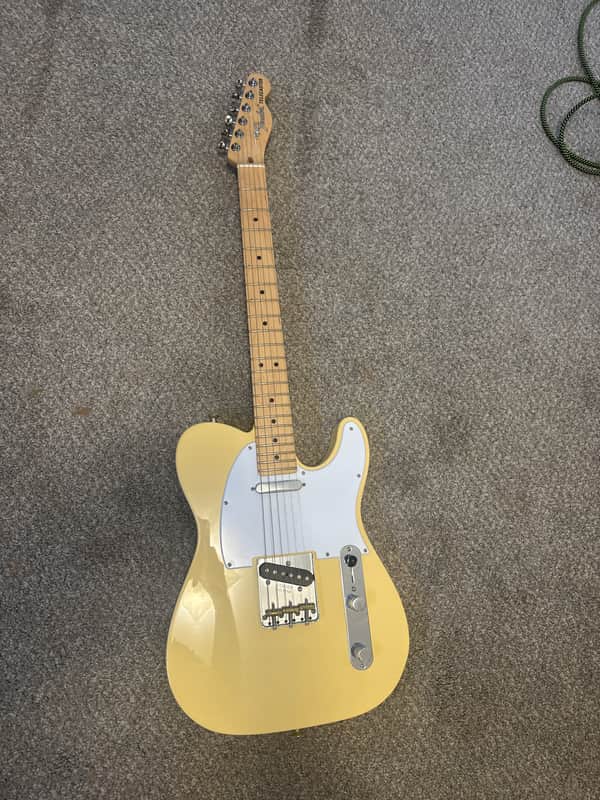 Fender American Performer Telecaster Hum with Maple Fretboard 2018 - Present Vintage White