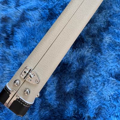 Fender Custom Shop Strat / Tele G&G Deluxe Hard Case - Blond / Blue image 8