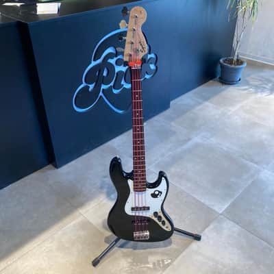 Squier Affinity Jazz Bass 2004 - 2018 - Black image 1