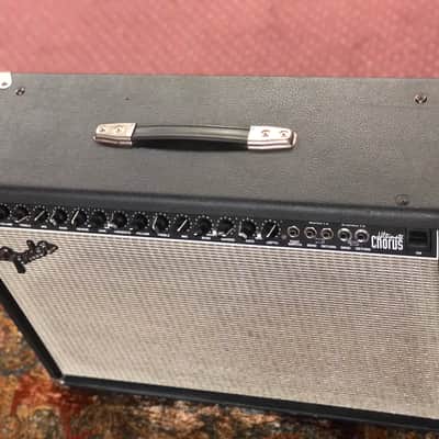 Fender Ultimate Chorus 2-Channel 2 x 65-Watt 2x12" Stereo Solid State Guitar Combo 1995 - 2001 image 4