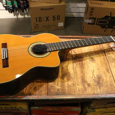 Takamine TH5C Hirade Series Classical Nylon String Concert Cutaway Acoustic/Electric Guitar 2010s - Natural Gloss image 3