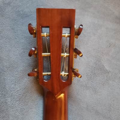BRIAN N DEAN [GUITBOXES] | OO-12 fret | 01•June•2007 | Engelmann Spruce & Figured Walnut | Nitrocellulose imagen 22