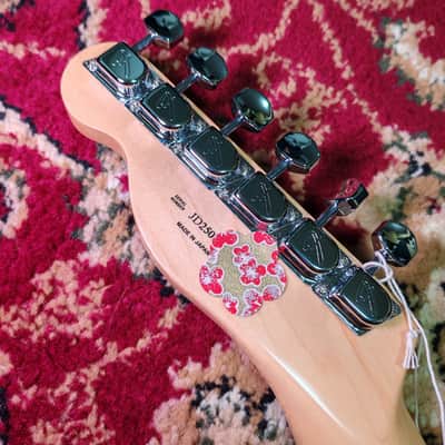 *NEW IN BOX* 2025 Fender Limited Edition FSR Classic '69 Telecaster Blue Flower with Maple Fretboard, MIJ image 15