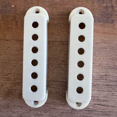 Jaguar Pickup Covers - Parchment - Real Life Relics image 1