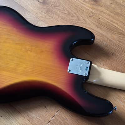 Fender Jazz 2004 - Sunburst image 5