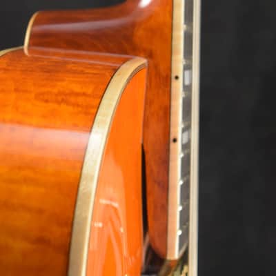 Eastman AR580CE-HB Archtop Honeyburst image 8