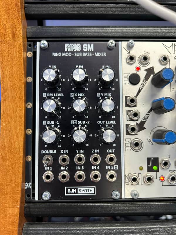 AJH Synth MiniMod Ring SM Eurorack Module (Vintage Black) image 1