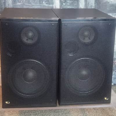 Nakamichi Nakamichi S-1A is a compact, vintage 2-way bookshelf speaker 90s  - Black image 1