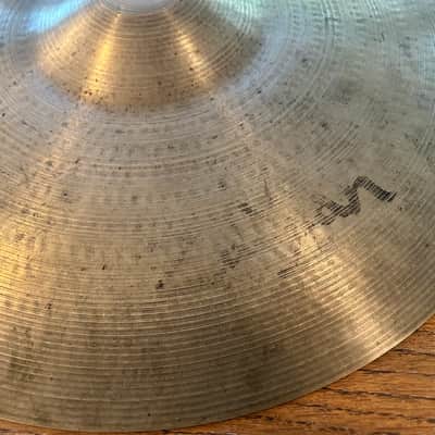 Vintage Zildjian 18" A Series Medium Thin Crash Cymbal 1982 - 2012 - Traditional image 2