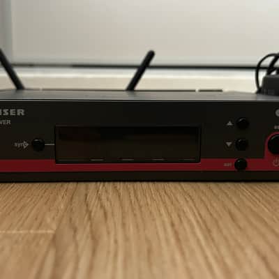 Sennheiser EW 100 G3 Band A Headset Wireless System 2010s - Gray/Black image 3