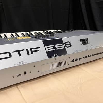 Yamaha Motif ES 8 Production Synthesizer 2000s - Gray image 11