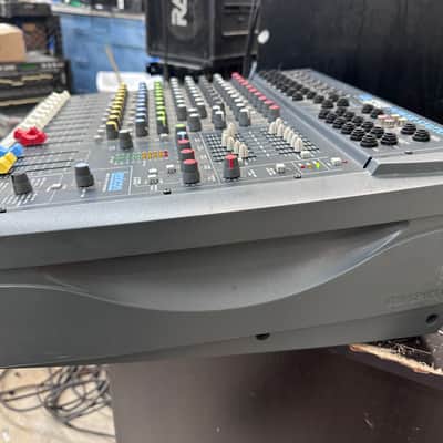 Spirit by Soundcraft Powerstation Powered Mixer W/Effects & EQ In Flight Case #3 imagen 7