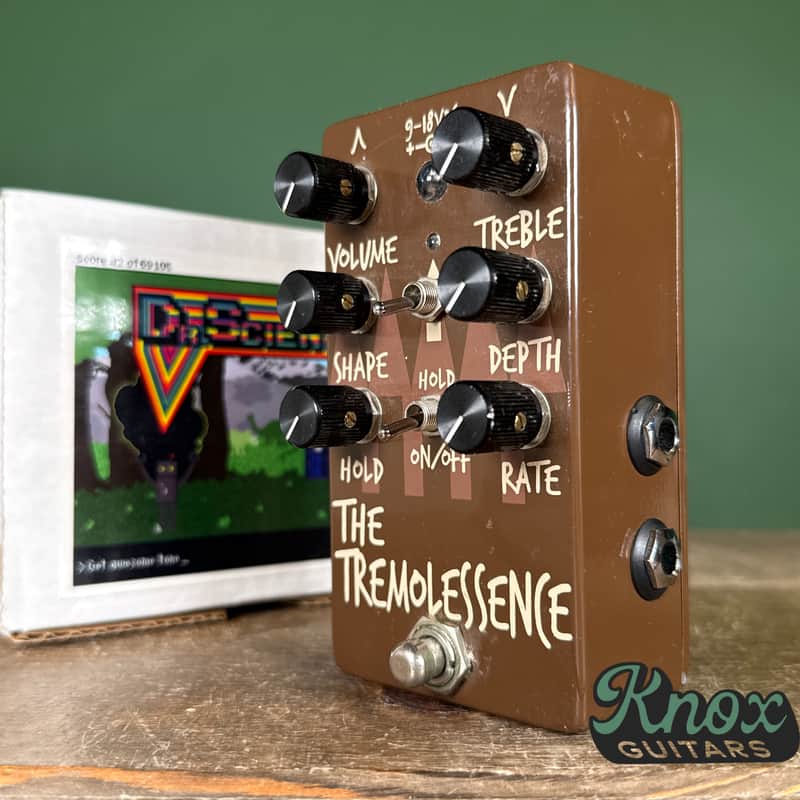 Dr. Scientist Tremolessence 2010s - Blue image 1