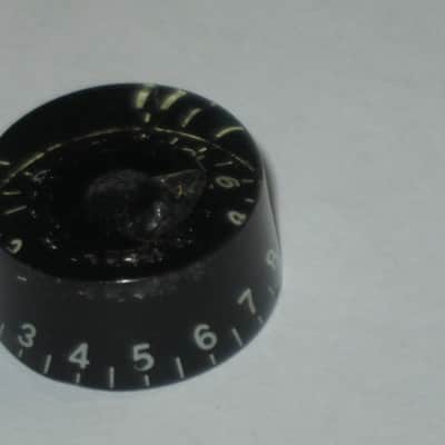 ONE (1 individual knob) unknown brand used (INNER Upper Center area has INTERNAL cracks) Black Speed Knob (numbers 0 to 11) black hard plastic with off white numbers & white dashes -- Funny & Rare, for 24 spline shaft image 20