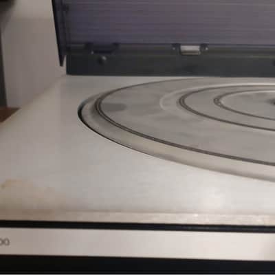 Bang & Olufsen Beogram 1800 Turntable - Powers on & Platter Spins image 5