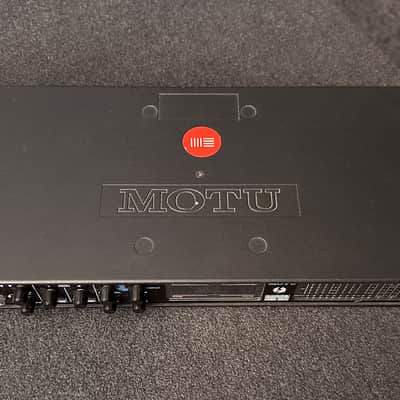 MOTU 828x Thunderbolt / USB 2.0 Audio Interface 2014 - Present - Black image 2