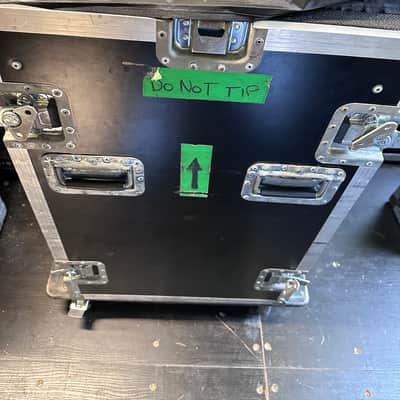 Midas M32R LIVE Digital Mixing Console w/ Large Format Touring Road Case & 32 Channel Analog Splitter image 18