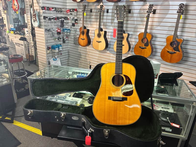 CF Martin HD-28 E Retro w/ OHSC