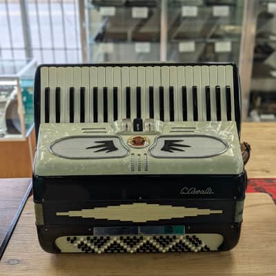 Vintage G.Cavalli 90s Accordion 120 bass buttons 41 Treble keys Made in Italy image 2