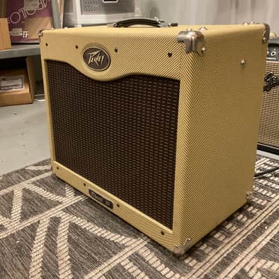 Peavey Classic 30 II 2-Channel 30-Watt 1x12" Guitar Combo Tweed image 2